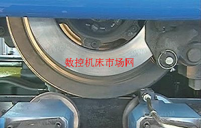 軌道交通機車不落輪加工設備及方法 軌道交通機車不落輪加工設備(bèi)及方法