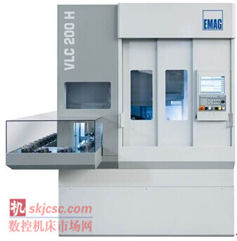 圖4:VLC 200 H 機型——立式(shì)自動上下料滾齒機可對直徑(jìng)最大為(wéi) 200 mm 的工件進行加工 圖4:VLC 200 H 機型——立(lì)式自動上下料滾(gǔn)齒機(jī)可對直徑最大為 200 mm 的工件進行加(jiā)工