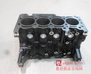 圖3.發動機是汽車的核心零部件 圖3.發動機是汽車的核心零部件