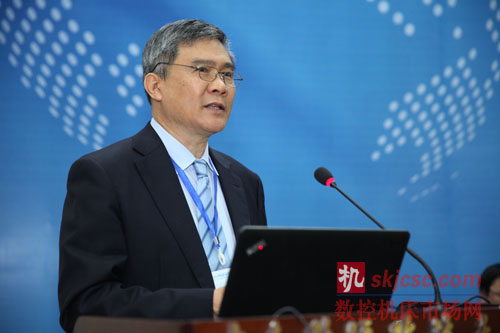 圖二：台達（dá）董事長海英俊開幕致詞