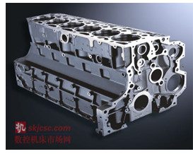 圖2.發動(dòng)機缸體 圖2.發動機缸體