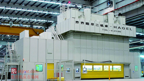 TDL-4 2500　　多工位自（zì）動衝壓生產線