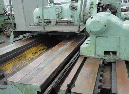 俄羅(luó)斯800-3米臥式滾齒機 俄(é)羅斯800-3米(mǐ)臥式滾齒機