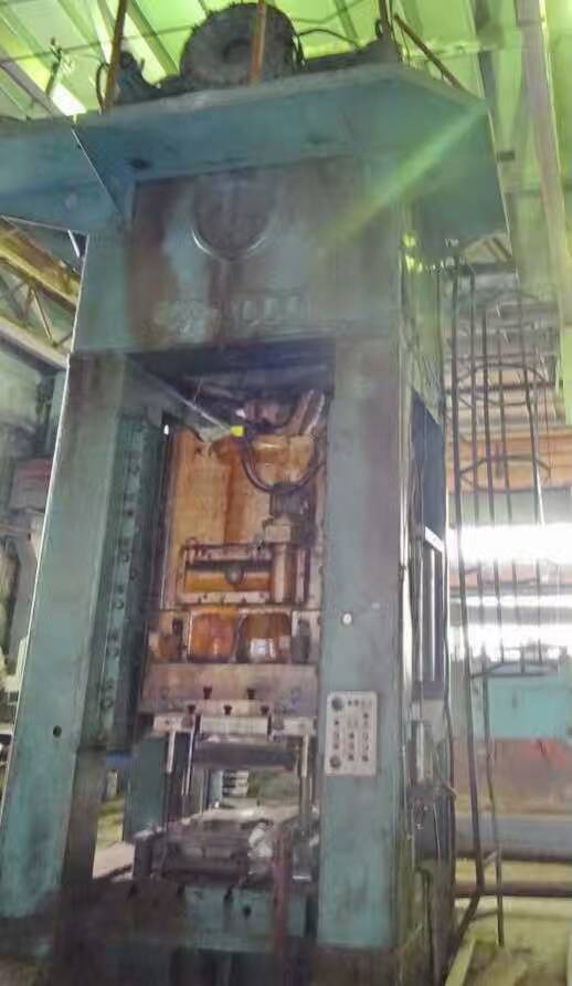 俄羅斯1000噸(dūn)新型壓力機9540